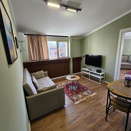 Vila Tafa Apartments 地拉那 外观 照片