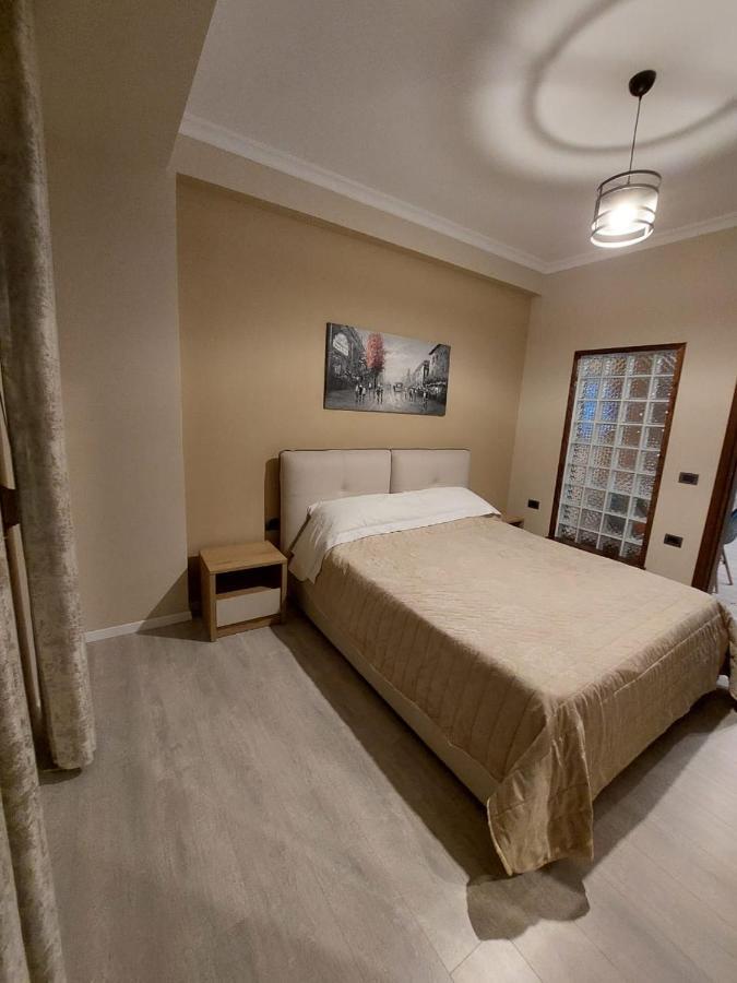 Vila Tafa Apartments 地拉那 外观 照片