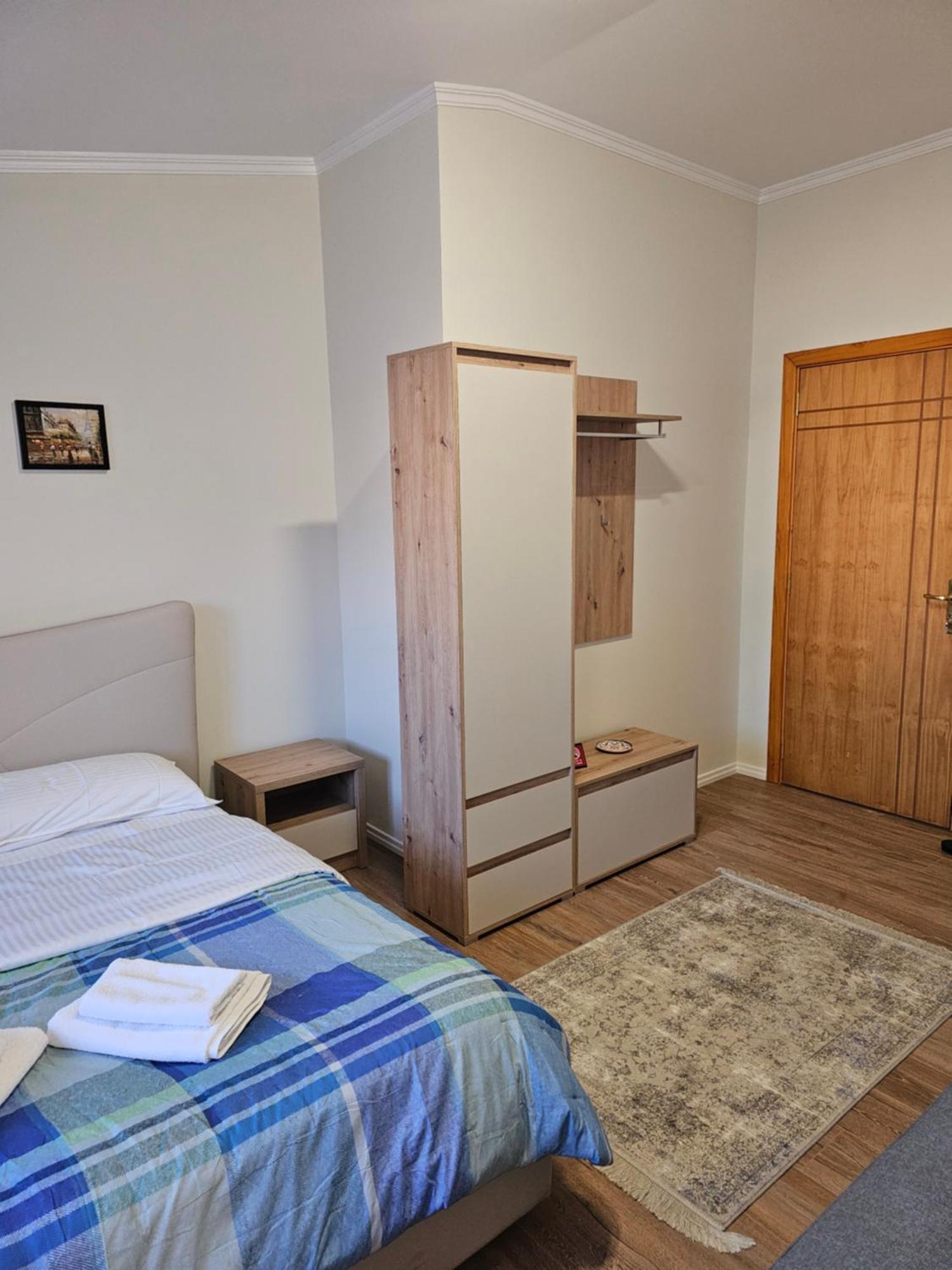 Vila Tafa Apartments 地拉那 外观 照片