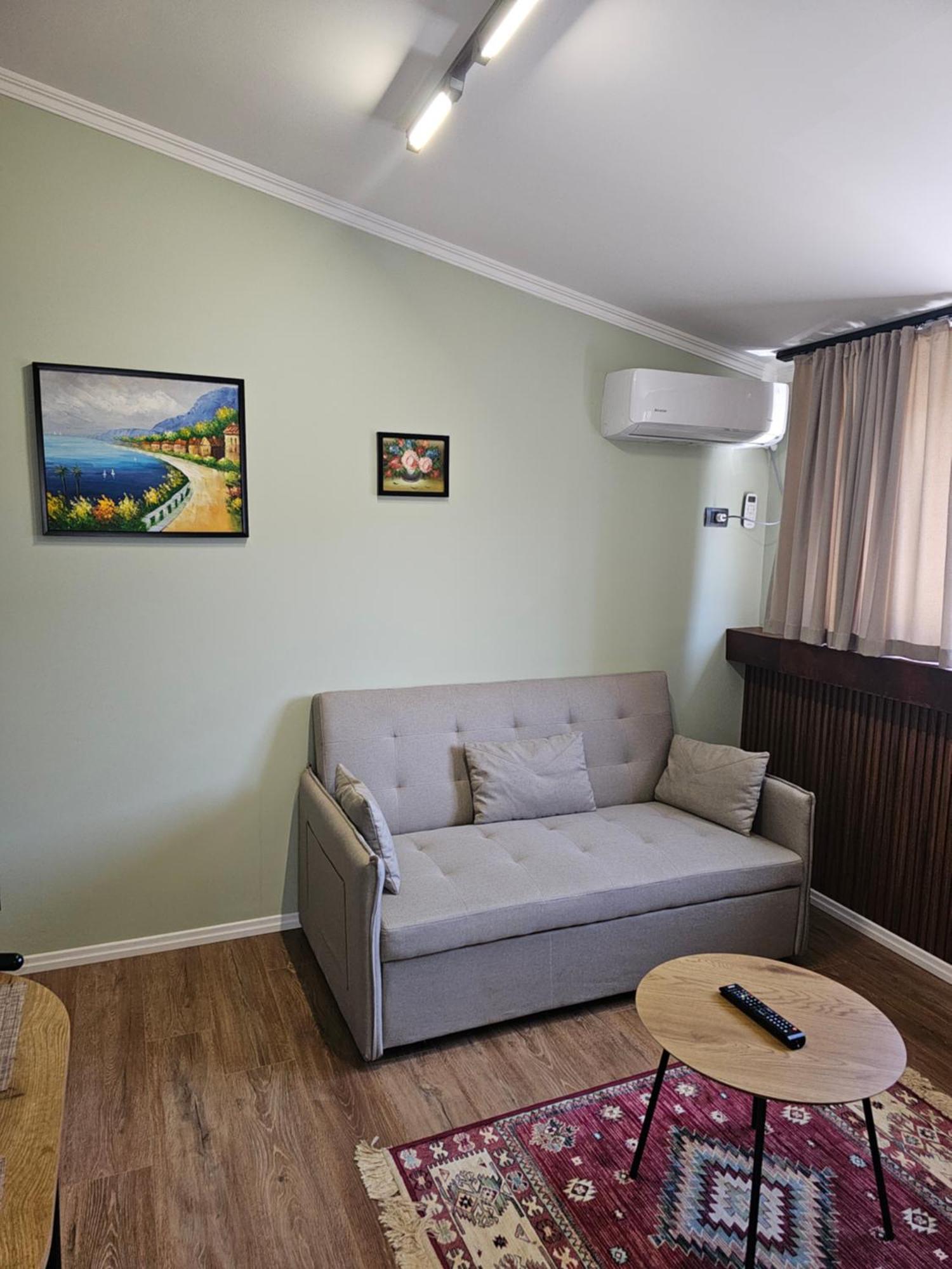 Vila Tafa Apartments 地拉那 外观 照片