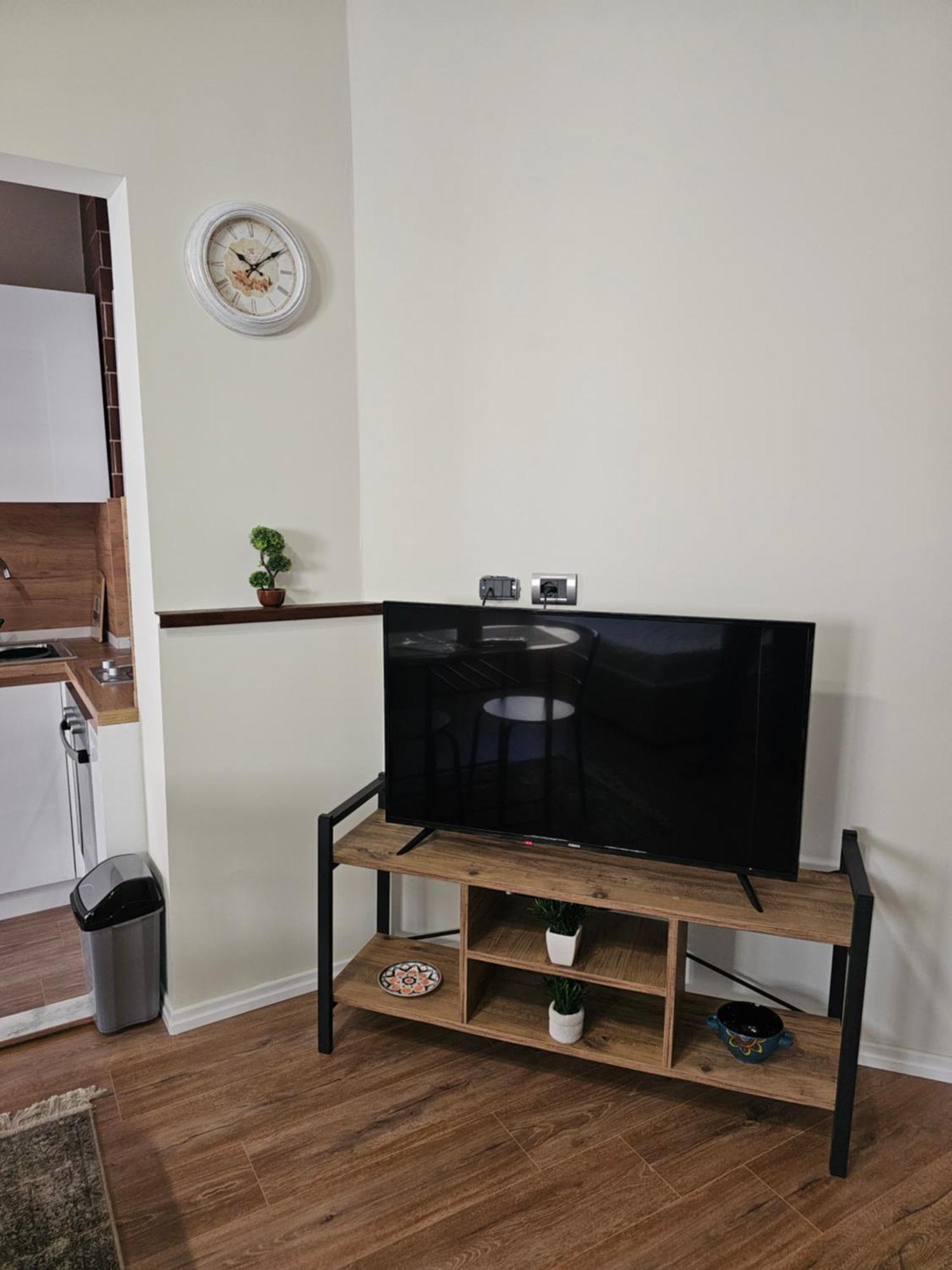 Vila Tafa Apartments 地拉那 外观 照片